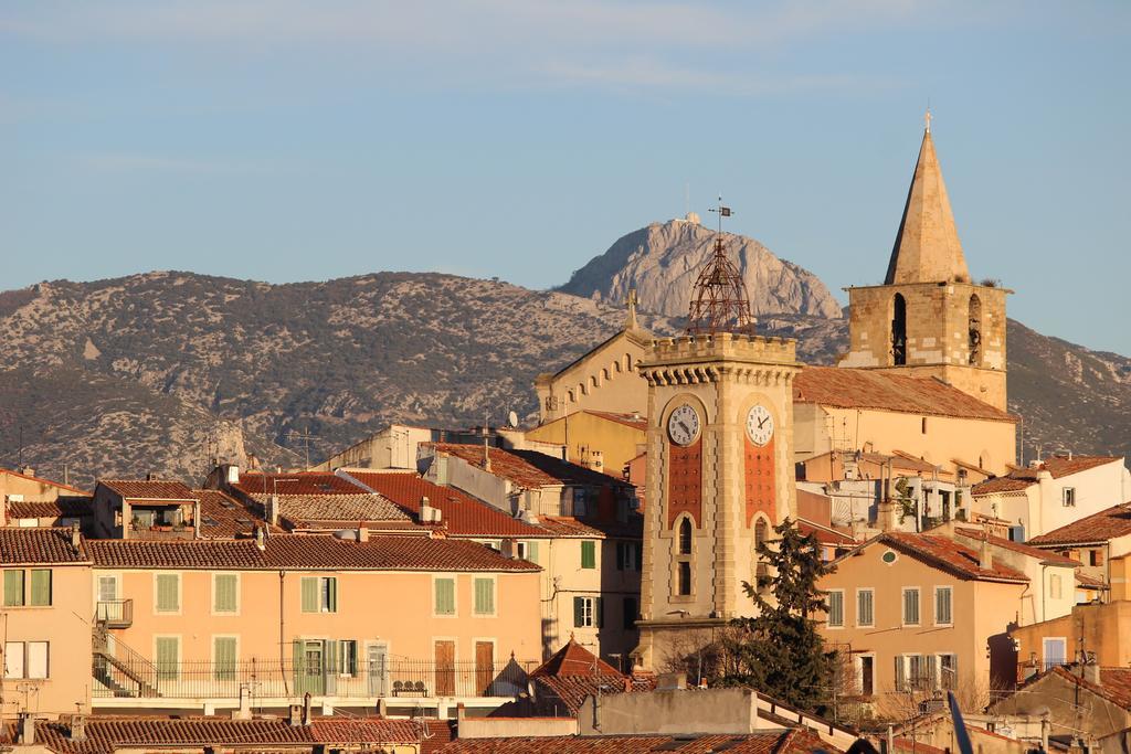 Du Garlaban 3* Aubagne